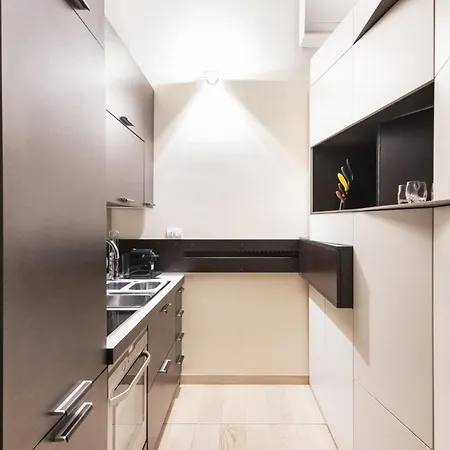 Easylife - - Mercato 5 - Brera ミラノ